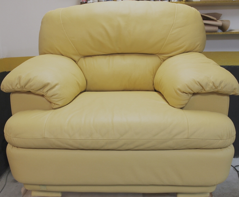 Renowacja sk&oacute;rzanego zestawu wypoczynkowego marki Kler